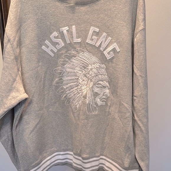Hustle Gang light Gray Crewneck Sweater with embroidered Graphic Design EUC 3XL - Picture 9 of 12